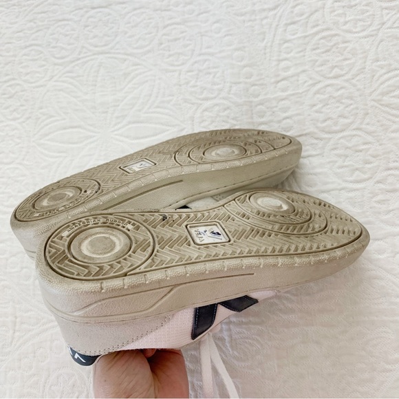 Veja Women's V-10‎ B-Mesh Sneakers - Picture 9 of 11